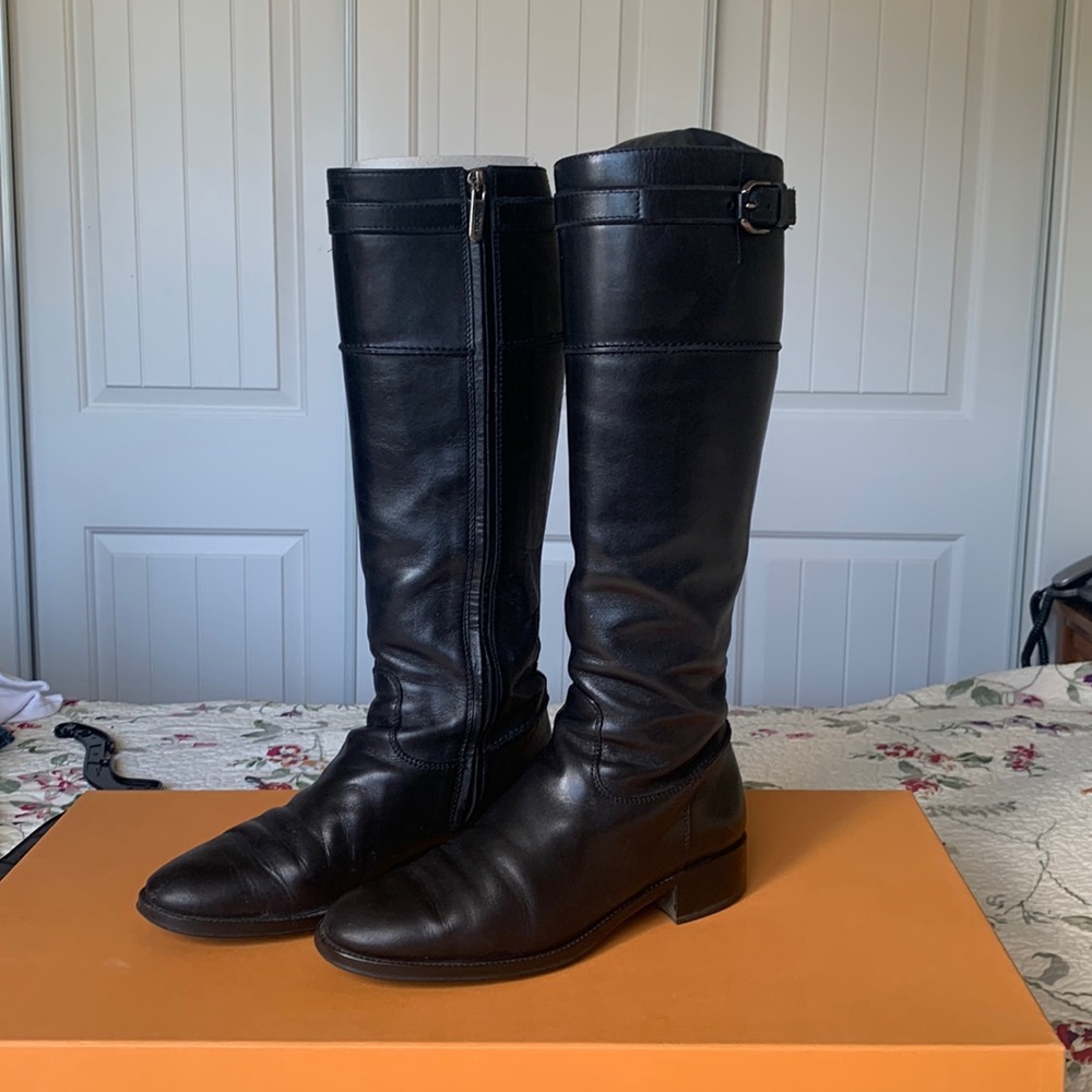 Tod’s tall black riding boots